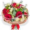 Букет из красных и кремовых роз - Цветочный рай
